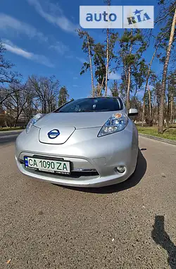 Nissan Leaf 2011 - пробіг 170 тис. км