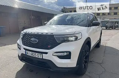 Ford Explorer 2019 - пробег 23 тыс. км