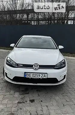 Volkswagen e-Golf 2018 - пробег 52 тыс. км