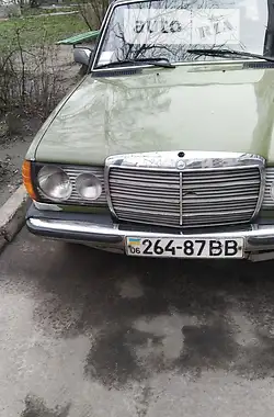 Mercedes-Benz E-Class 1982 - пробіг 360 тис. км