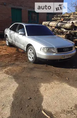 Audi A8 2001 - пробіг 402 тис. км