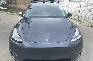 Tesla Model Y 2021 - пробег 26 тыс. км