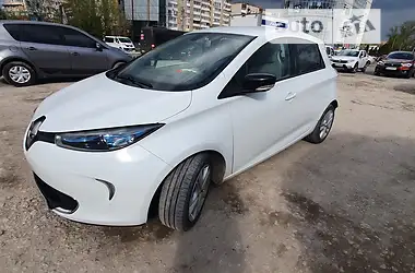 Renault Zoe 2018 - пробег 140 тыс. км