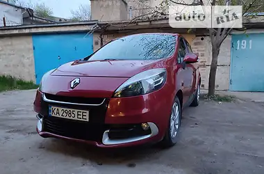 Renault Scenic 2012 - пробіг 225 тис. км