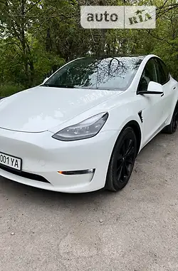 Tesla Model Y 2020 - пробіг 39 тис. км