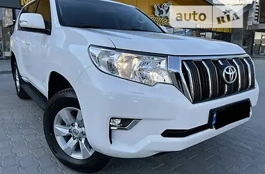 Toyota Land Cruiser Prado 2023 - пробег 1 тыс. км