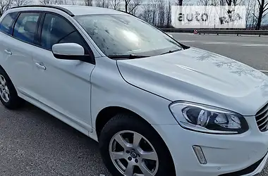 Volvo XC60 2015 - пробег 108 тыс. км