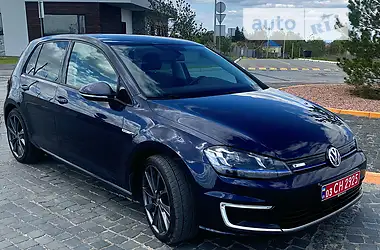 Volkswagen e-Golf 2015 - пробег 123 тыс. км