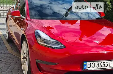 Tesla Model 3 2018 - пробіг 153 тис. км