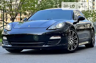 Porsche Panamera F U LL.O B S LUJEN A 2012 - пробіг 189 тис. км