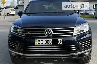 Volkswagen Touareg 2015 - пробіг 296 тис. км