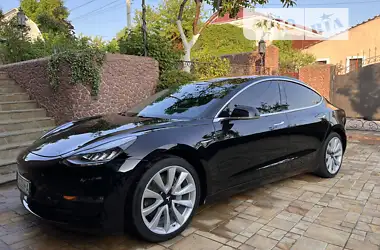 Tesla Model 3 2018 - пробіг 66 тис. км