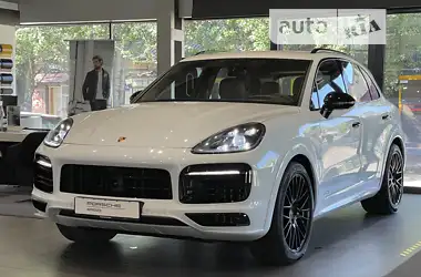 Porsche Cayenne GTS 2023 - пробіг 1 тис. км