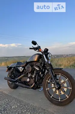 Harley-Davidson 883 Iron 2020 - пробіг 1 тис. км