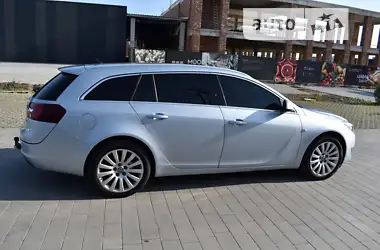 Opel Insignia 2014 - пробег 317 тыс. км