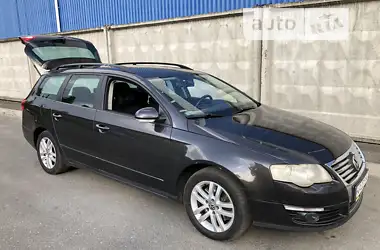 Volkswagen Passat 2007 - пробіг 330 тис. км