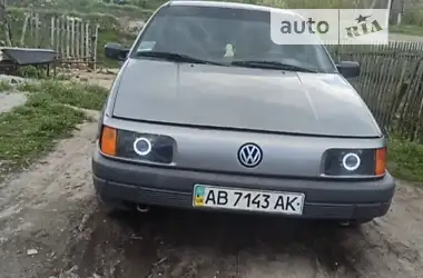 Volkswagen Passat 1992 - пробіг 300 тис. км