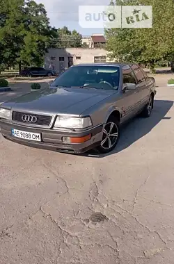Audi V8 1992 - пробег 375 тыс. км