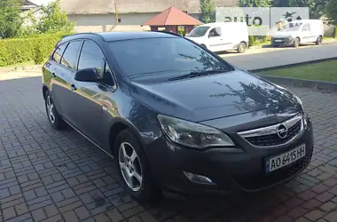 Opel Astra 2012 - пробіг 190 тис. км