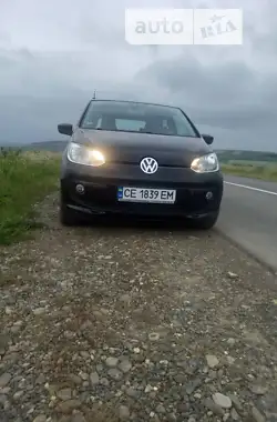 Volkswagen Up  2014 - пробег 50 тыс. км