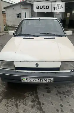 Renault 11  1987 - пробег 328 тыс. км