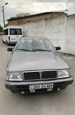 Lancia Thema 1989 - пробег 391 тыс. км