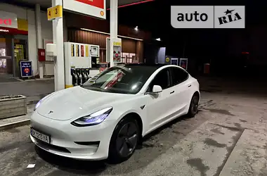 Tesla Model 3  2019 - пробіг 115 тис. км