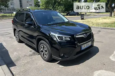 Subaru Forester LS 2018 - пробег 58 тыс. км