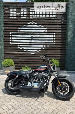 Harley-Davidson 1200 Sportster 2018 - пробег 8 тыс. км