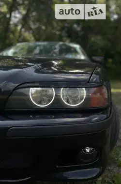 BMW 5 Series 1996 - пробег 275 тыс. км