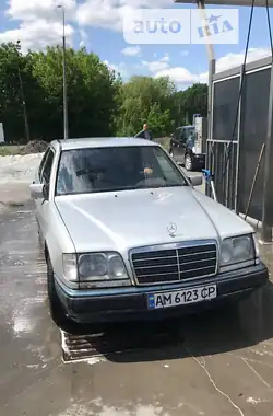 Mercedes-Benz E-Class 1994 - пробег 350 тыс. км