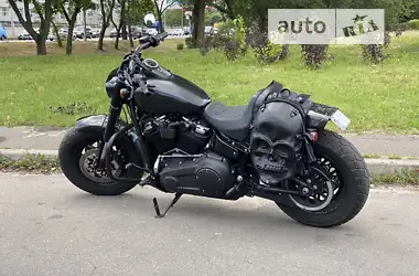 Harley-Davidson FXFB Fat Bob 2018 - пробег 11 тыс. км