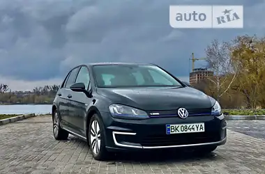 Volkswagen Golf 2014 - пробіг 107 тис. км