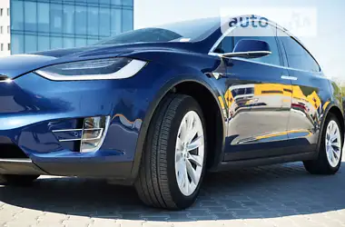 Tesla Model X 2020 - пробіг 44 тис. км