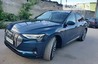 Audi e-tron 2019 - пробіг 80 тис. км