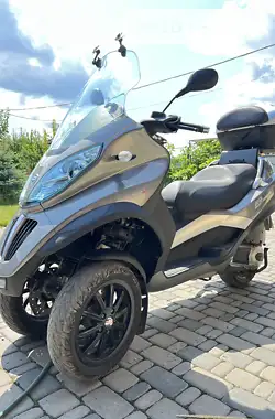 Piaggio MP3 2011 - пробег 18 тыс. км