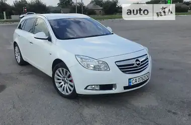 Opel Insignia 2010 - пробіг 223 тис. км