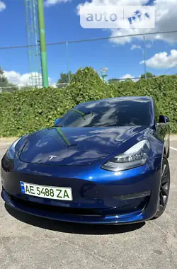 Tesla Model 3  2020 - пробіг 63 тис. км