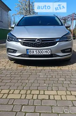 Opel Astra 2017 - пробіг 110 тис. км