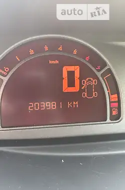 Renault Modus  2008 - пробег 203 тыс. км