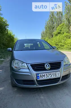 Volkswagen Polo 2006 - пробег 182 тыс. км