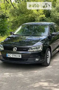 Volkswagen Jetta 2012 - пробег 212 тыс. км