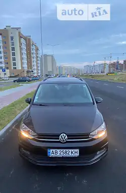 Volkswagen Touran 2017 - пробіг 192 тис. км
