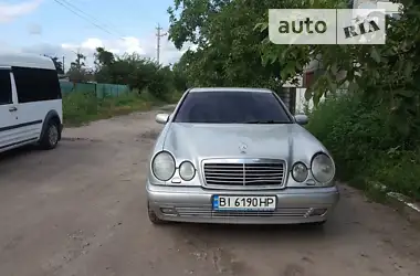 Mercedes-Benz E-Class 1998 - пробег 200 тыс. км