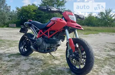 Ducati Hypermotard 796 2012 - пробег 23 тыс. км