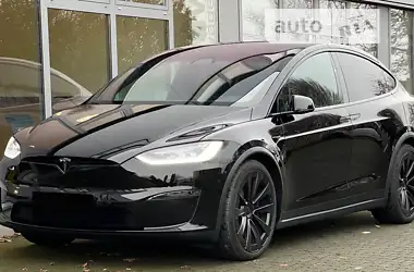 Tesla Model X 2023 - пробіг 1 тис. км