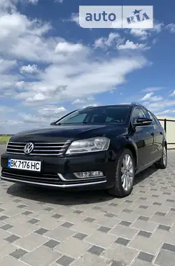 Volkswagen Passat 2012 - пробег 287 тыс. км