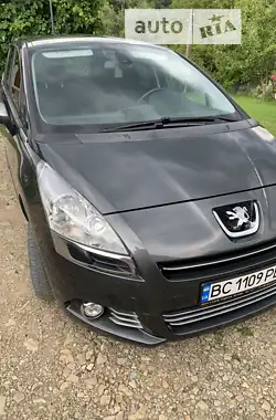 Peugeot 5008 2011 - пробіг 266 тис. км