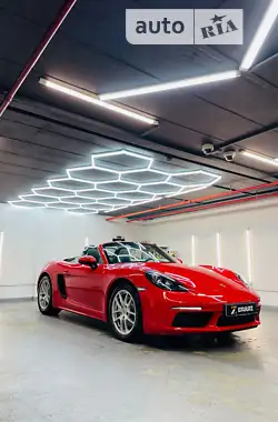 Porsche 718 Boxster 2021 - пробіг 83 тис. км