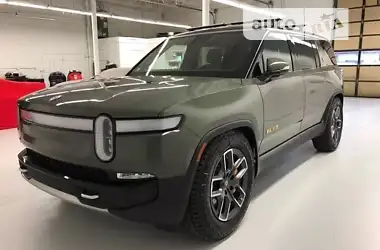 Rivian R1S Launch Edition 2023 - пробіг 1 тис. км